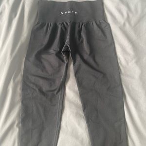 Black solid seamless leggings NVGTN